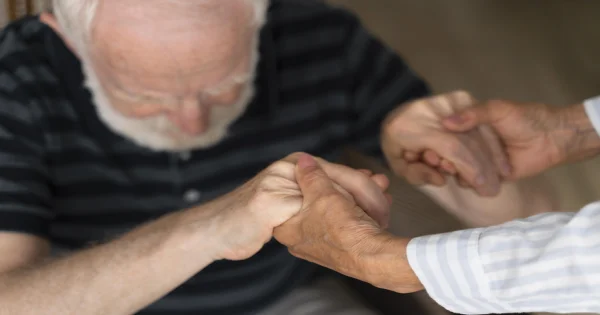 Malattia di Alzheimer: cause, sintomi e impatto dello stile di vita